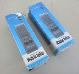 Realistic TRC-224 3-Channel Walkie Talkie Pair , orig box Radio Shack