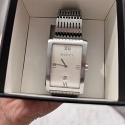 Gucci Men Watch 