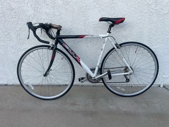 FUJI Finest AL 7005 racing bike