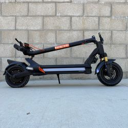 Electric scooter