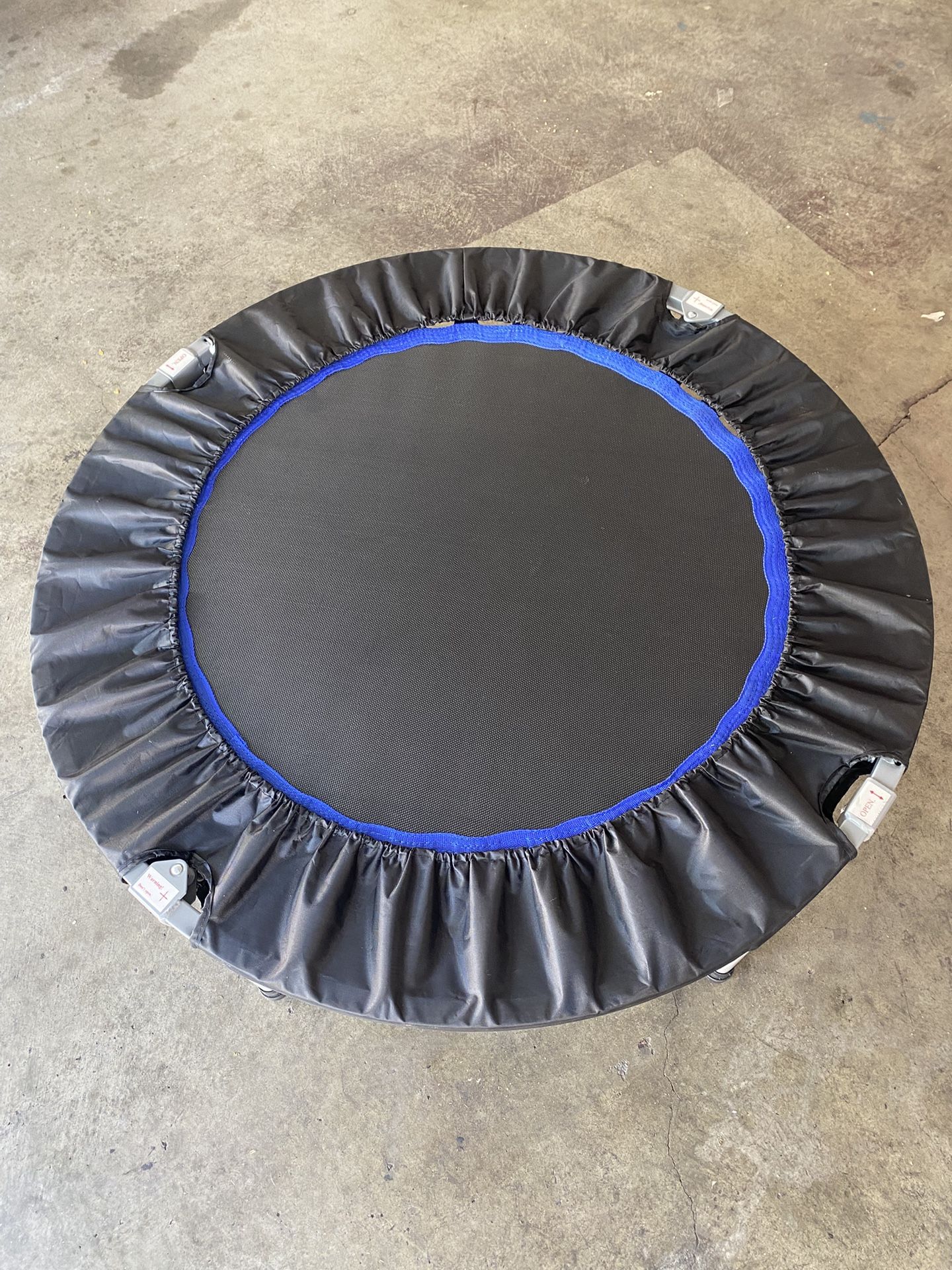 Trampoline