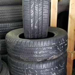 Tires 215/65/R16 used like new