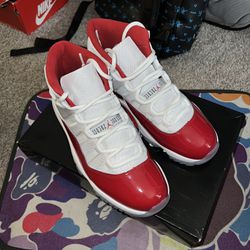 Jordan 11 Cherry Size 9 