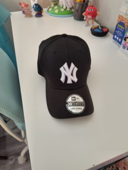 Men's New York Yankees New Era Black Logo 39THIRTY Flex Ha