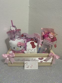 Hello Kitty Baskets 