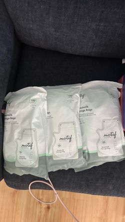 Motif breastmilk storage bags, three bags available