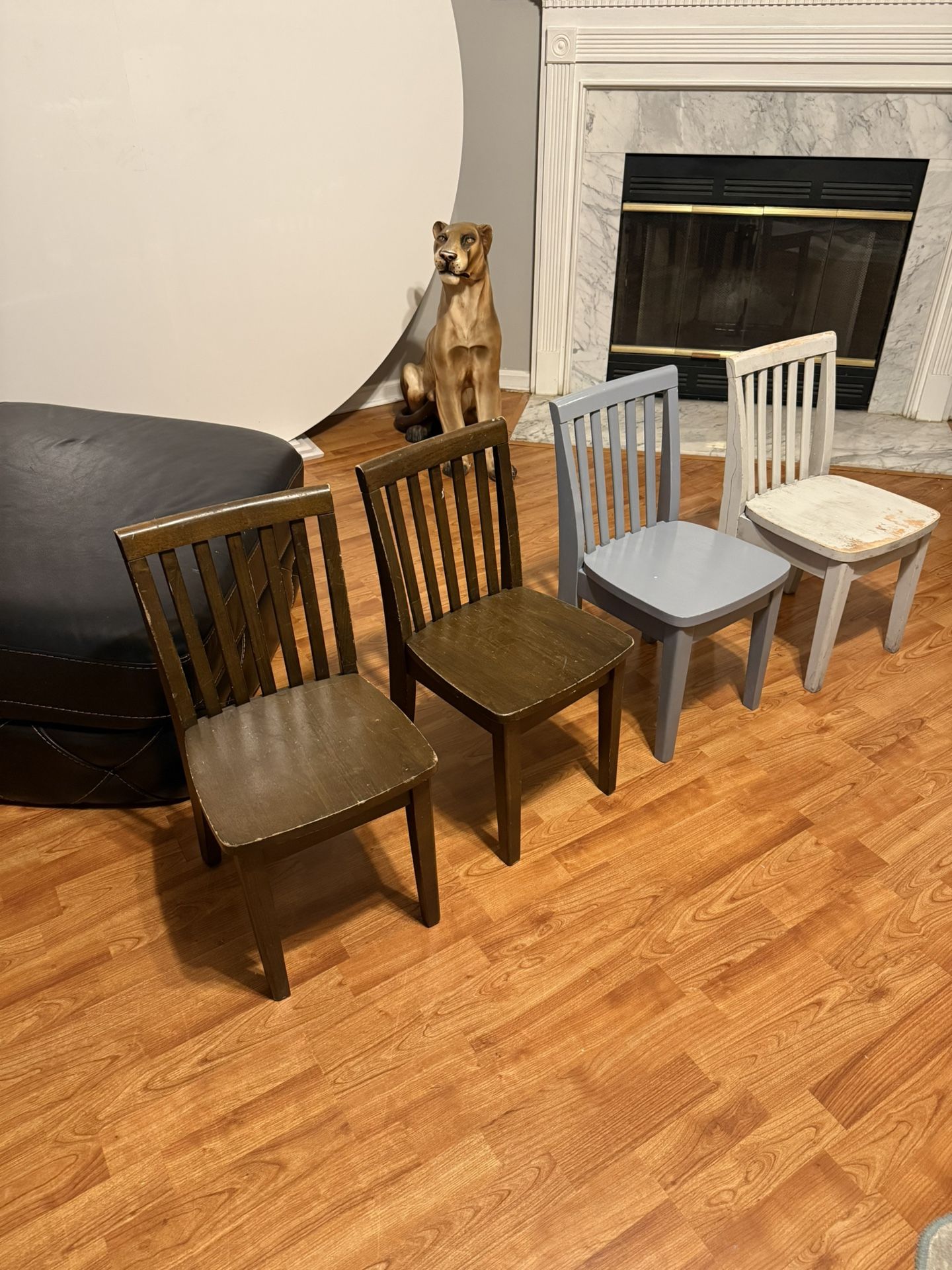 Pottery Barn Kids Play Chairs ****Requires Painting