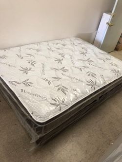 Full mattress with box spring