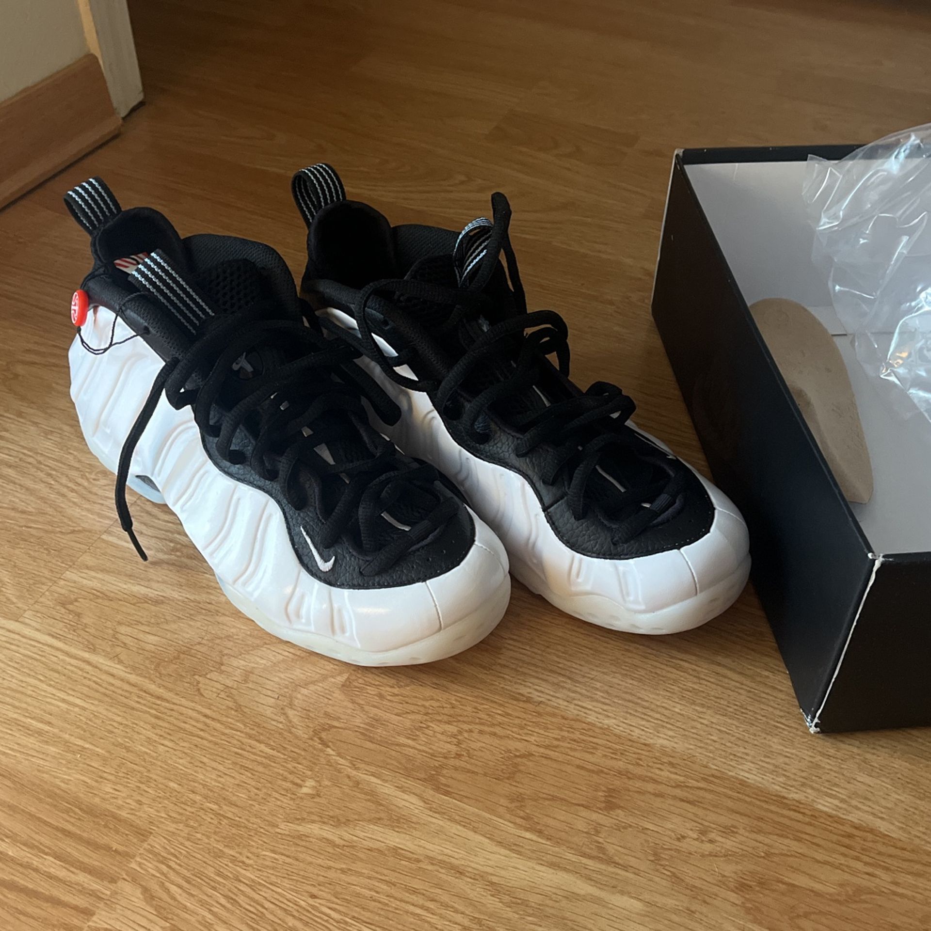 Foamposite One Brand New 8.5