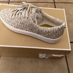 Women Micheal Kors Shoes