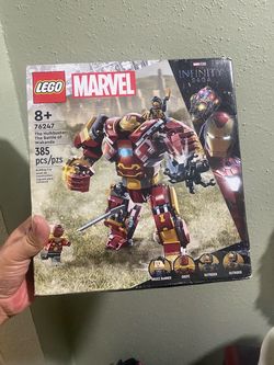 LEGO Super Heroes Marvel Hulk Buster: Battle of Wakanda 76247
