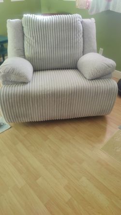 Oversized rocker recliner