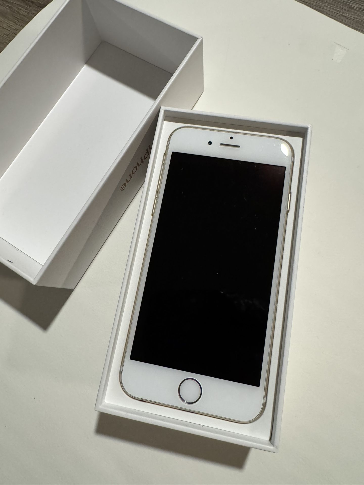 iPhone 6 – 16GB – Unlocked – Good Shape