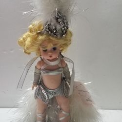 Collectable .Vintage MADAME ALEXANDER DOLL  8" Las Vegas. Good condition. 