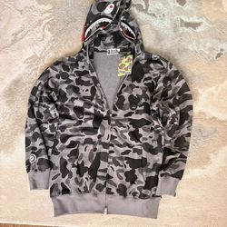 BRAND NEW Grey Bathing Ape (BAPE) Shark Hoodie Size Medium STOCKX✅