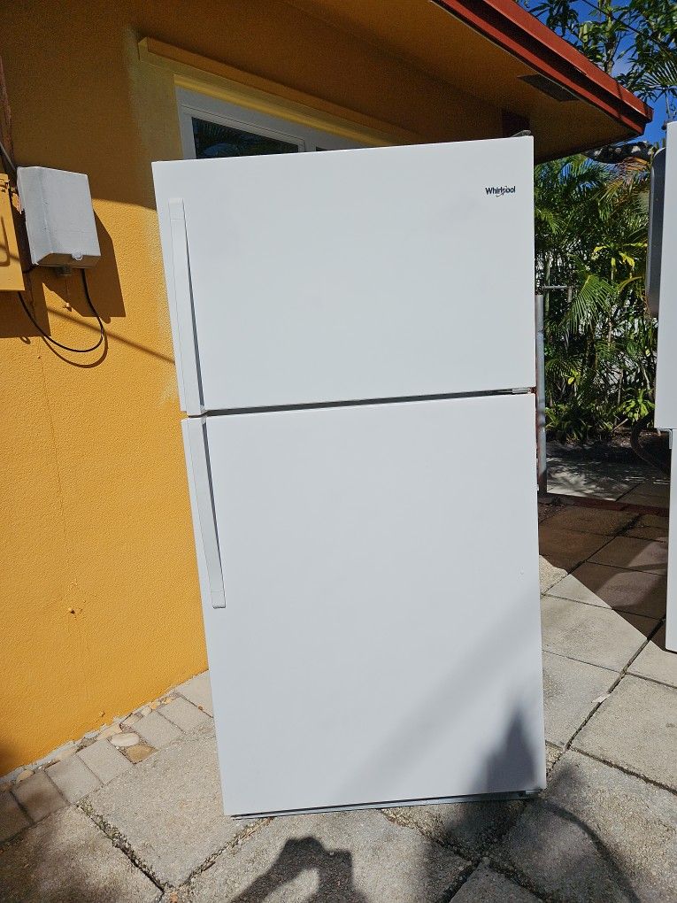 Whirlpool Refrigerator 