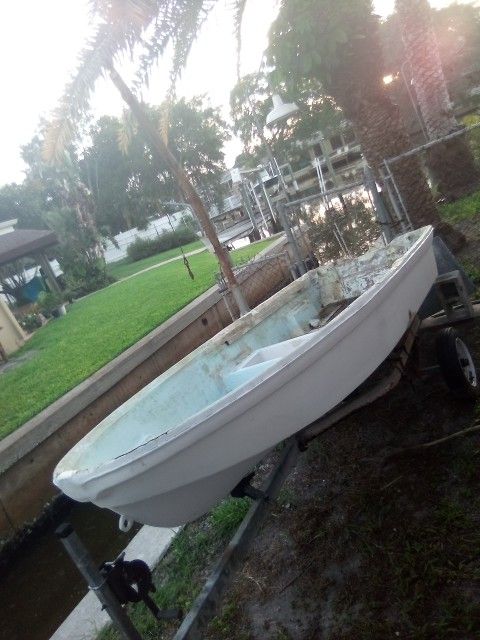 12 Ft Fiberglass Boat