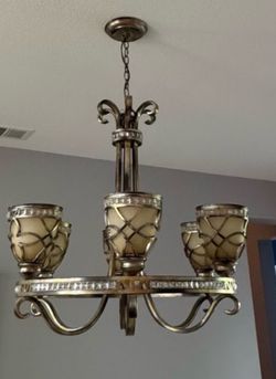 Beautiful 6-Light Bronze Chandelier – Excellent Condition