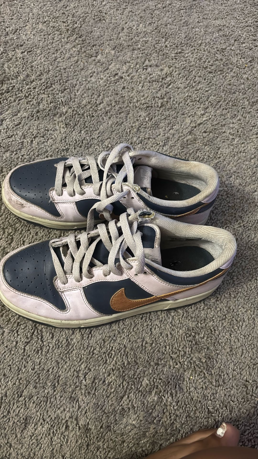 purple nike dunks size 7.5