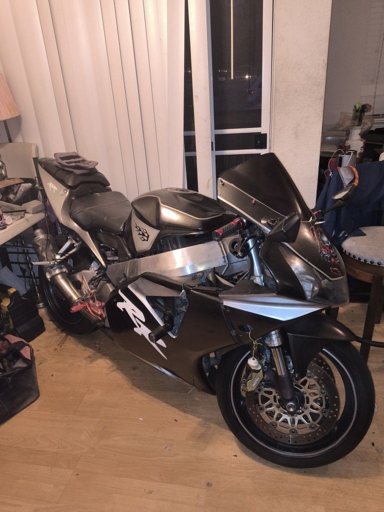 2002 Honda CBR 954RR