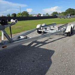 Trailer 22/24 Del 2007 TORSION 7000 LIBRAS NO FRENO PAPELES EN MANO ESTA EN NAPLES INTERESADOS LLAMAME 786@915@2829 