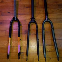 Selling All Of My Bike Parts - BIKE FORKS