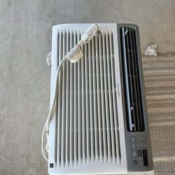 Kenmore elite AC Unit 12,000 BTU 