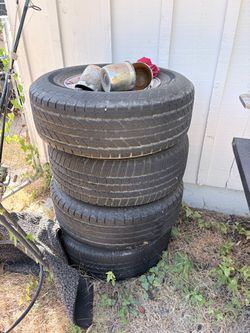 Set of 4 Used Car Tires