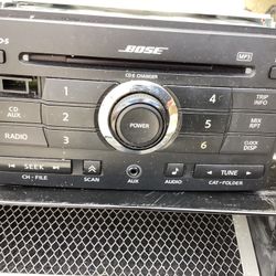 Car Bose CD/Radio Asking $150.