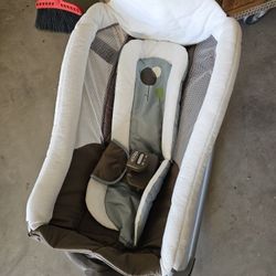  Baby Travel Cradle By Graco