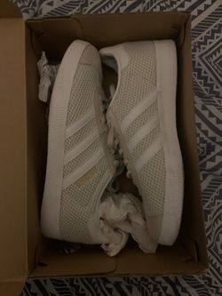 woman’s adidas gazelle size 7.5