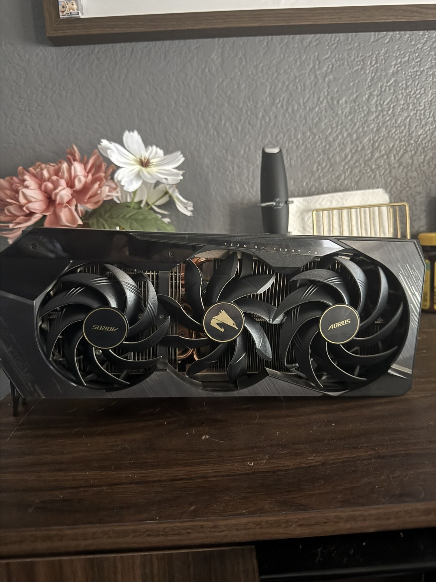 GIGABYTE AORUS GeForce RTX 3080 XTREME 10GB Video Card