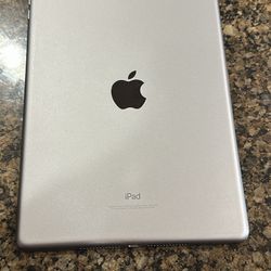 Apple ipad 6 th gen 128 gb wifi like new 