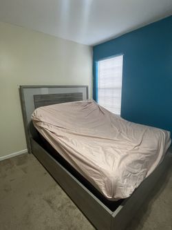 Queen , Adjustable , Built In LED Bed