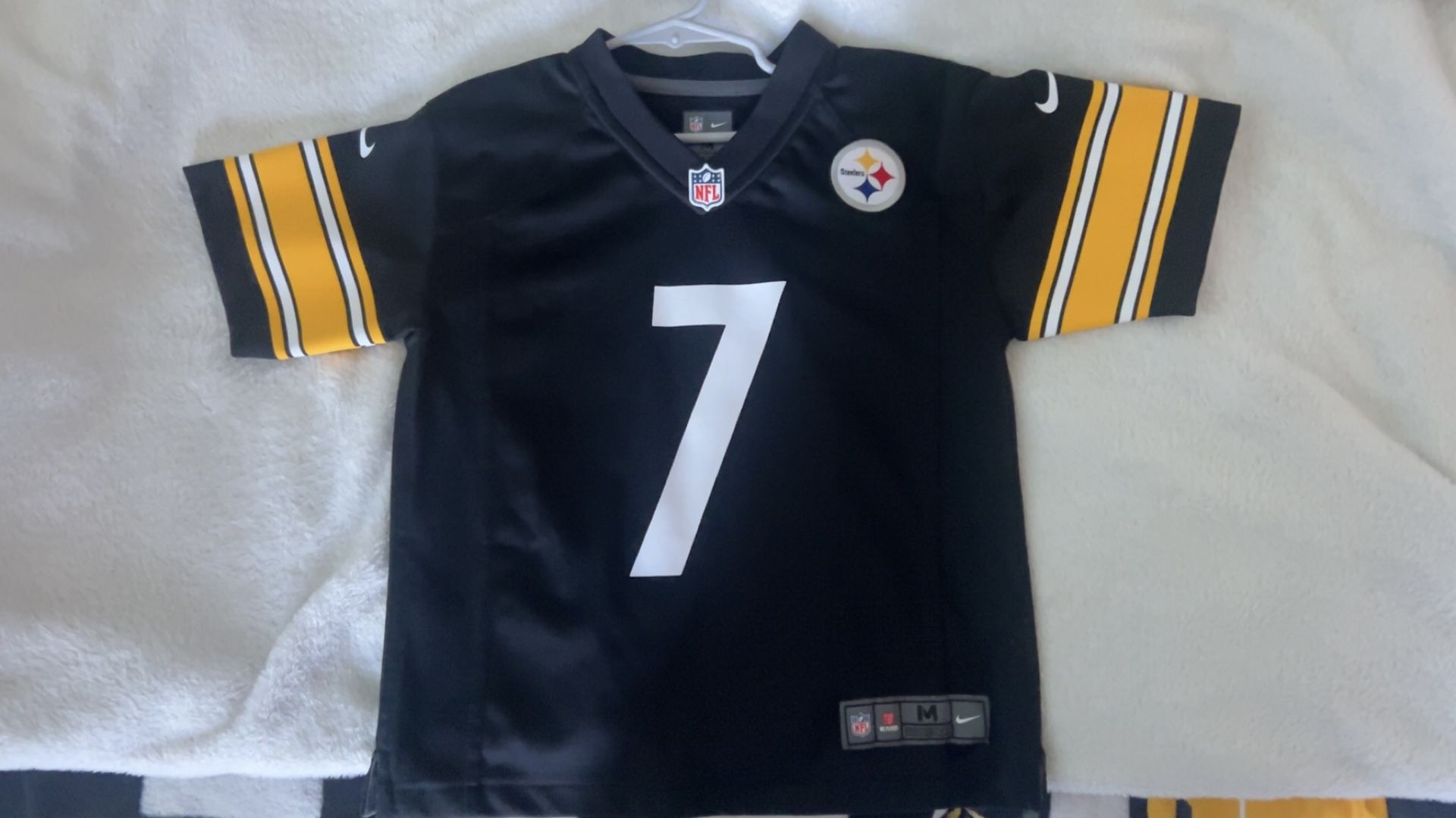 Steelers Ben Roethlisberger Kids Medium Jersey