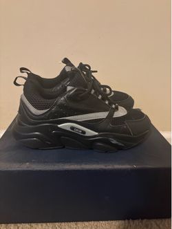 Dior b22