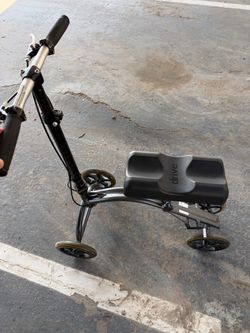 Drive knee scooter