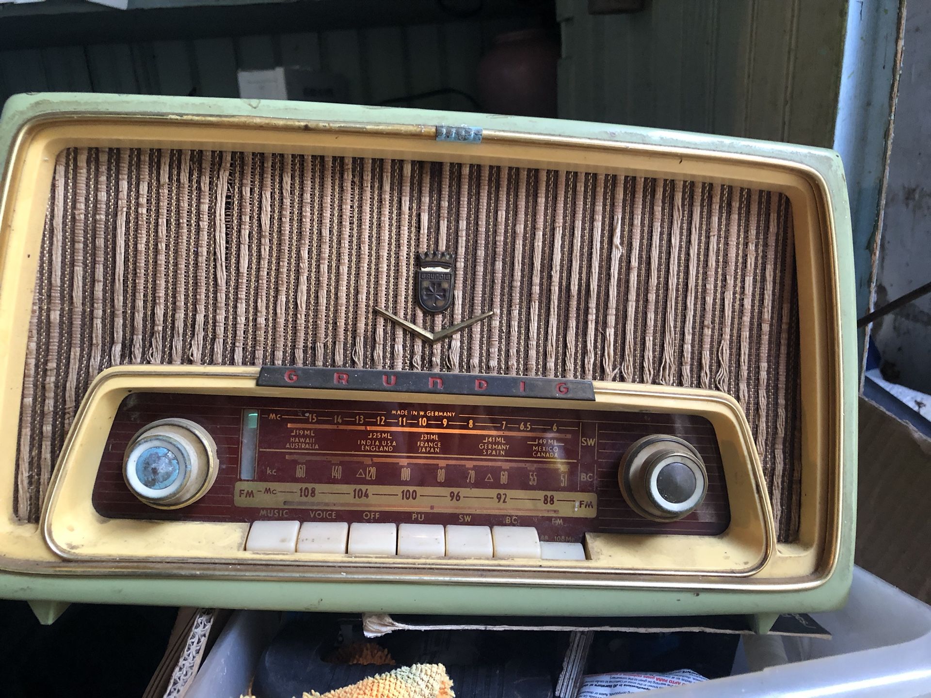 Vintage GRUNDIG Majestic Model 97