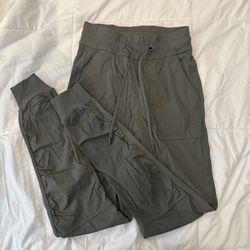Lululemon dance studio jogger