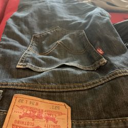 Levi skinny jeans, Puma shorts, Swim wear , sport shorts. Waist 34