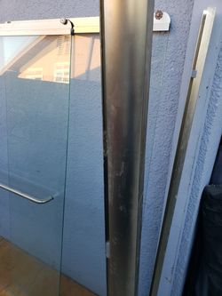 Puertas de bidrio templado para shower buenas condiciones 🚿 para Tina de 5 pies..
