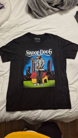 Mens T shirt