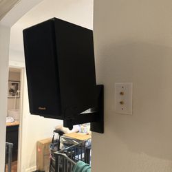 Klipsch R-41M (Pair) with Wall Mount Hardware.