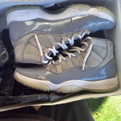 Jordan 11 Cool Grey Size 9.5