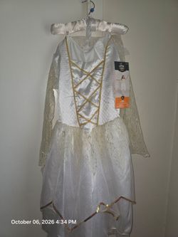 Angel Costume Size 10-12. Pick up in Garland 75042 by appointment