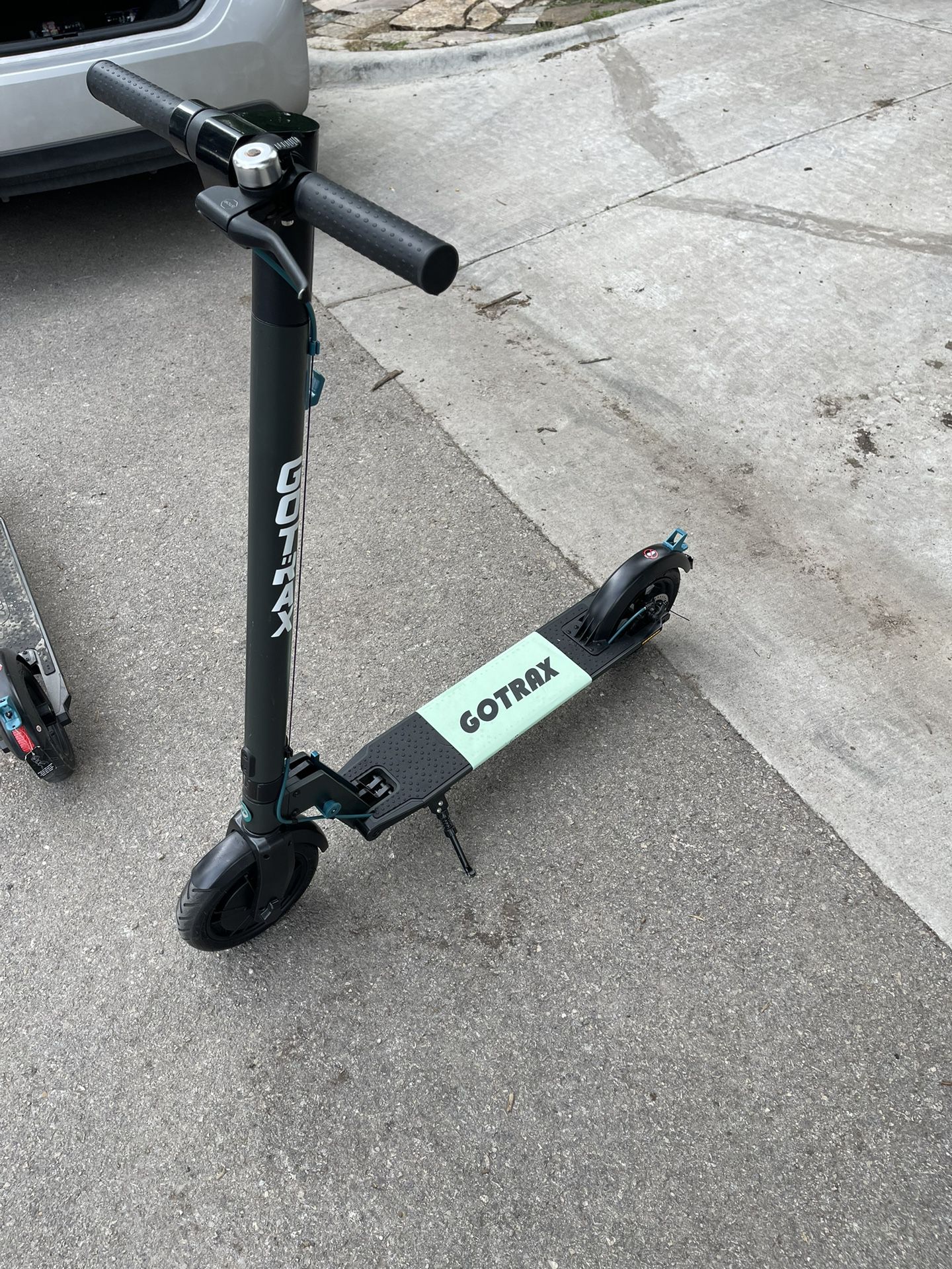 GOTRAX SCOOTER