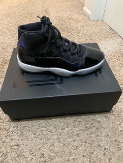 Jordan 11 Space Jam