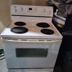 Estate (Whirlpool) White Range (Stove/Oven) - Can Deliver 