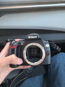 Nikon D60 DSLR camera body