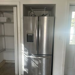 Refrigerator & Freezer 